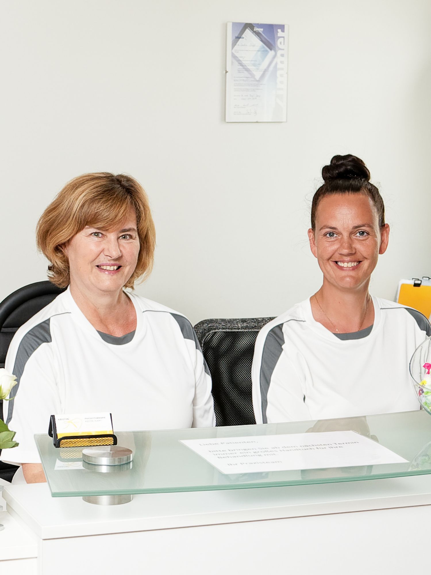 Physiotherapie Kristin Auert in Berlin - Empfang Katrin Mohler und Stefanie Liebert